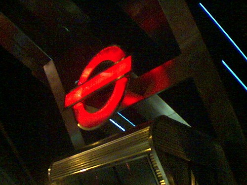 Vauxhall Terminal: London Transport Logo in Red Phase