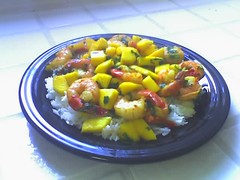 shrimp with mango and basil